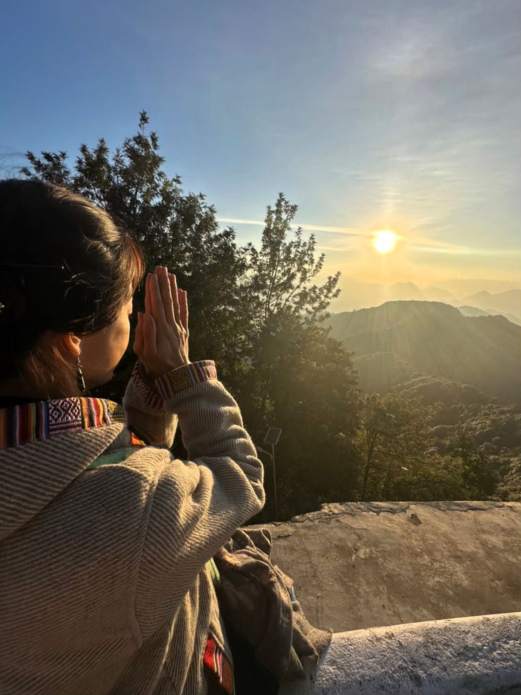 Sunrise at Himalayas