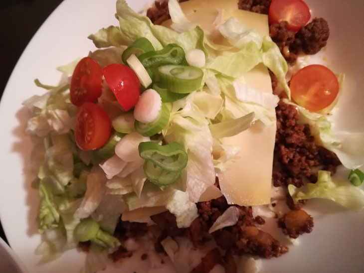 Alternatief voor de kapsalon. Gezonde kapsalon. Koolhydraatarm en boordevol groenten. Voeding, voedingsadvies, leefstijl, leefstijladvies in Midlum, Harlingen, Franeker, Bolsward, Leeuwarden, Sneek en Friesland. Gezond en duurzaam afvallen, gewicht kwijt