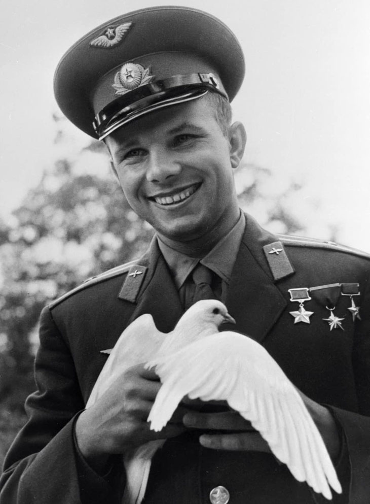 Major Juri Alexejewitsch Gagarin am 07. Mai 1961  (www.imdb.com / Foto: SPUTNIK)