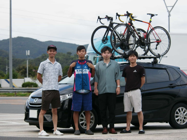 近畿大学自転車競技選手会インカレ2022チーム(左から木原、坊、廣本、南方)