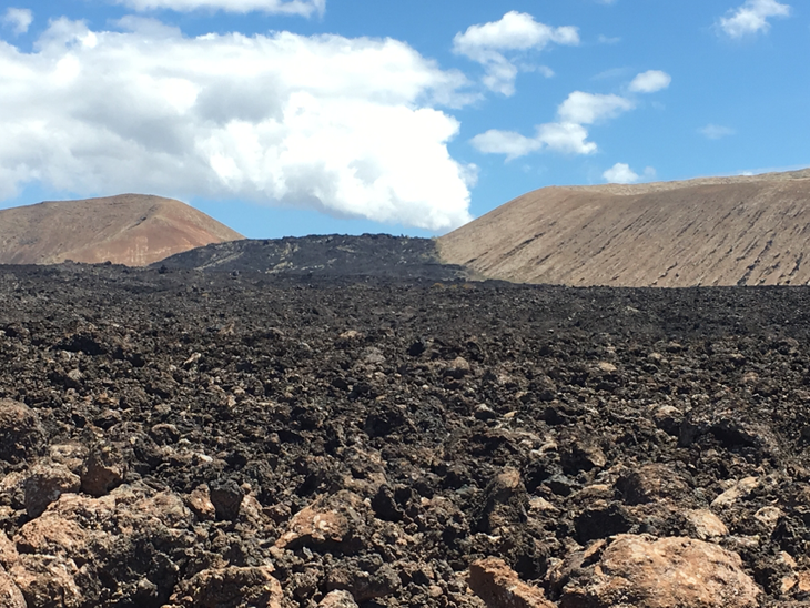 Freitag, 5.5.2017, Malpaìs, Lavastrom aus der Caldera Blanca