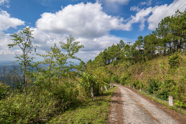 Weg zum Aussichtspunkt beim Kiew Lom Viewpoint