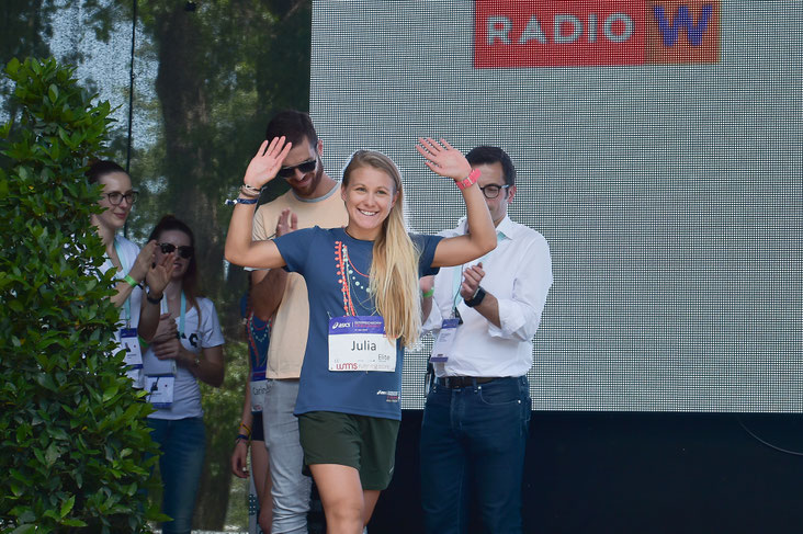 Julia Mayer laufen Österreich Wien Frauenlauf Podium Siegerehrung Dsg Wien wmns running store dippmann win sieg österreichischer Leichtathletik verband polar