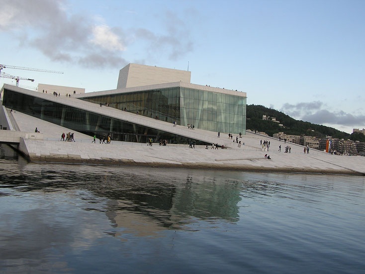 Unsere Fischerreise war natürlich in erster Linie eine Bildungsreise: Mit Besuch der Hauptstadt Oslo samt "Opernvisitation" ... 
