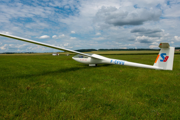 Entraînement à Pont sur Yonne (LFGO), sur DG300, pour le Championnat de France 2019.