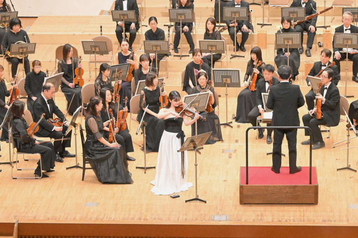 ソリスト里見さんカデンツァ中