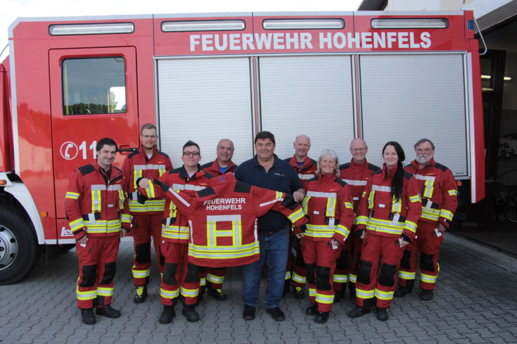 neue Schutzanzüge Feuerwehr hohenfels 