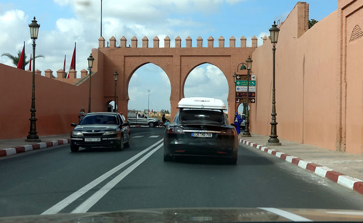 Autofahren in Marrakesch - immer ein Erlebnis.