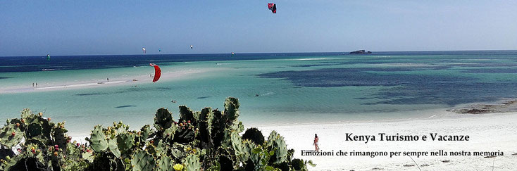 Kenya Turismo e Vacanze. Turtle Bay Watamu. In the background the Whale Island