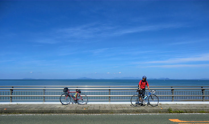 愛媛県大洲市新長浜大橋から見る伊予灘