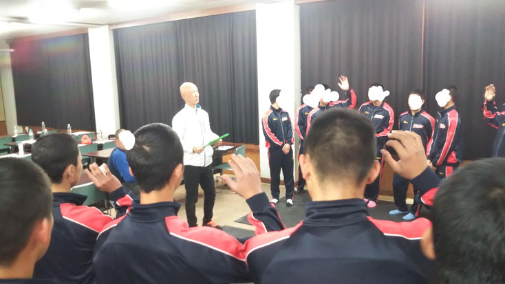 肩関節の痛み　姿勢　姿勢改善　肩甲骨　肩甲骨はがし　肩甲骨痛み　背中の痛み　野球肩の原因　野球肩原因　野球肩治し方　野球肩体操　野球肩ストレッチ　野球　野球肩　肩が痛い　ピッチャー　リトルリーガーズショルダー　腱板損傷　投球傷害　水泳　競泳　腰痛　分離症　分離すべり症　水泳肩スイマーズショルダー　水泳肩　スイマーズショルダー治療　スイマーズショルダー治るのか　岐阜　岐阜市　岐阜市茜部　岐阜市東鶉　岐阜市南鶉　岐阜市中鶉　岐阜市柳津町　羽島市　羽島郡　笠松町　岐南町　茜部　鶉　東鶉　中鶉　南鶉　柳津　笠松　
