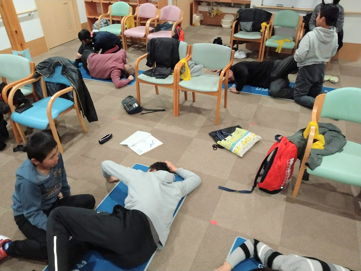 肩関節の痛み 姿勢 姿勢改善 肩甲骨 肩甲骨はがし 肩甲骨痛み 背中の痛み 野球肩の原因 野球肩原因 野球肩治し方 野球肩体操 野球肩ストレッチ 野球 野球肩 肩が痛い ピッチャー リトルリーガーズショルダー 腱板損傷 投球傷害 水泳 競泳 腰痛 分離症 分離すべり症 水泳肩スイマーズショルダー 水泳肩 スイマーズショルダー治療 スイマーズショルダー治るのか 岐阜 岐阜市 岐阜市茜部 岐阜市東鶉 岐阜市南鶉 岐阜市中鶉岐阜市柳津町 羽島市 羽島郡 笠松町 岐南町 茜部 鶉 東鶉 中鶉 南鶉 柳津 笠松