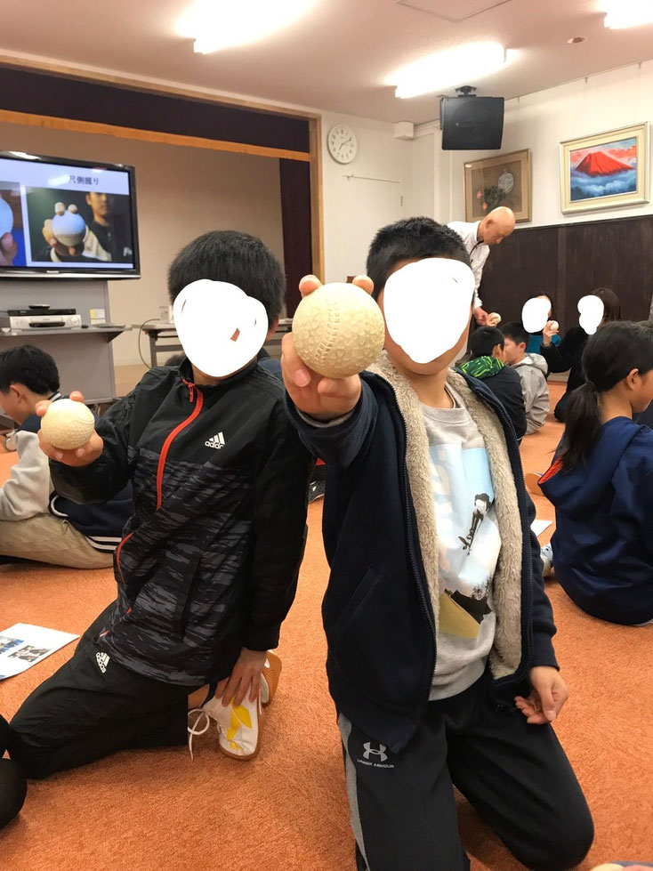肩関節の痛み　姿勢　姿勢改善　肩甲骨　肩甲骨はがし　肩甲骨痛み　背中の痛み　野球肩の原因　野球肩原因　野球肩治し方　野球肩体操　野球肩ストレッチ　野球　野球肩　肩が痛い　ピッチャー　リトルリーガーズショルダー　腱板損傷　投球傷害　水泳　競泳　腰痛　分離症　分離すべり症　水泳肩スイマーズショルダー　水泳肩　スイマーズショルダー治療　スイマーズショルダー治るのか　岐阜　岐阜市　岐阜市茜部　岐阜市東鶉　岐阜市南鶉　岐阜市中鶉　岐阜市柳津町　羽島市　羽島郡　笠松町　岐南町　茜部　鶉　東鶉　中鶉　南鶉　柳津　笠松　