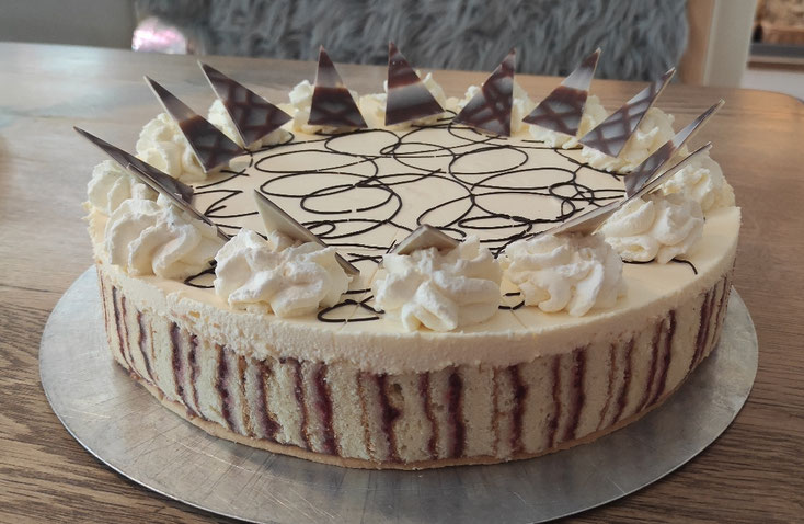 Champagner Sahnetorte 