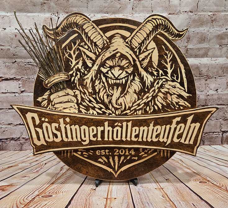 Handgefertigte Krampustafel, Krampusschild, Schilder für den Perchtenlauf, Krampuslogo, Krampus & Perchtenzubehör