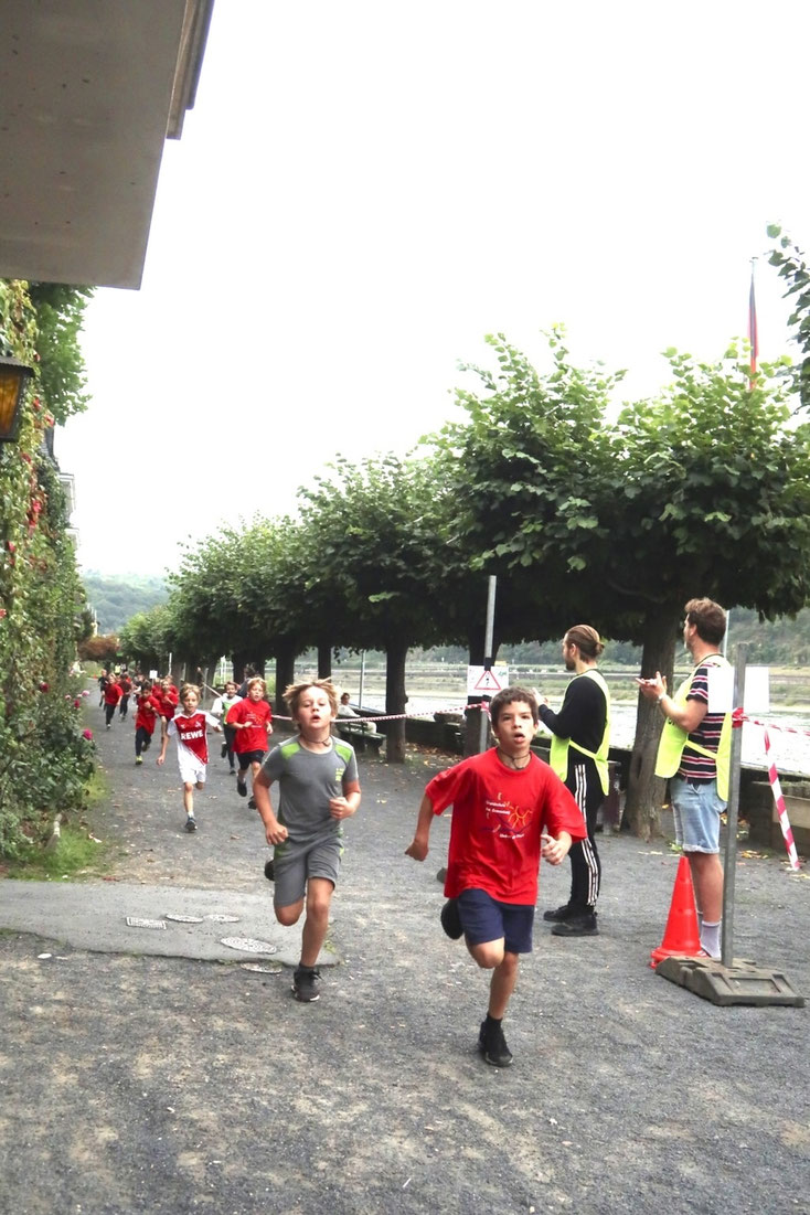 auf der früheren Rheinpromenade / Photo: Olaf Radcke
