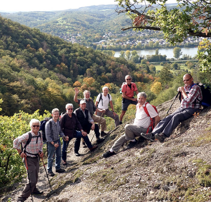 Abstieg Aspich-Klamm. Vlnr: Schleiden, Döhmen, Rick, Perz, Müller, Prangenberg, Kautzky, Weichsel, Korf