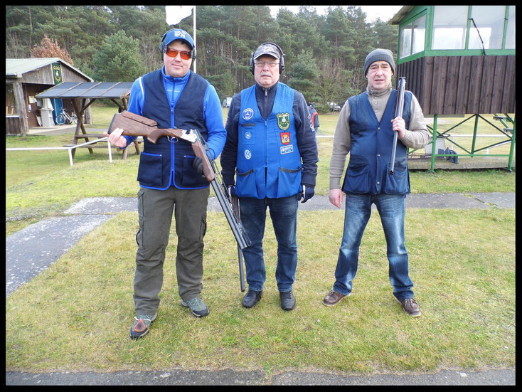 Teilnehmer des Stechen beim Neujahrsschießen 2018 René Hafenstein, Frank Hoellge und Wolfgang Ickert.