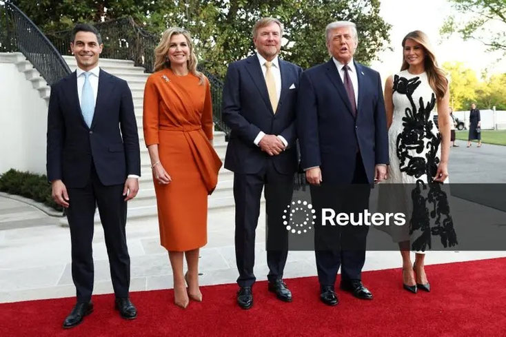 Photo de l'agence Reuters du 14 avril 2026 montrant le roi des Pays-Bas et son épouse reçus par le président des États-Unis et son épouse à la Maison Blanche.