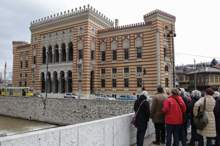 Das Rathaus von Sarajewo