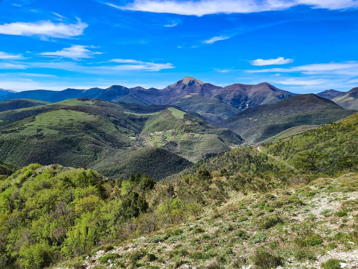 Monte Cucco e Monte Strega a Sassoferrato Ancona dove si trova Monterosso