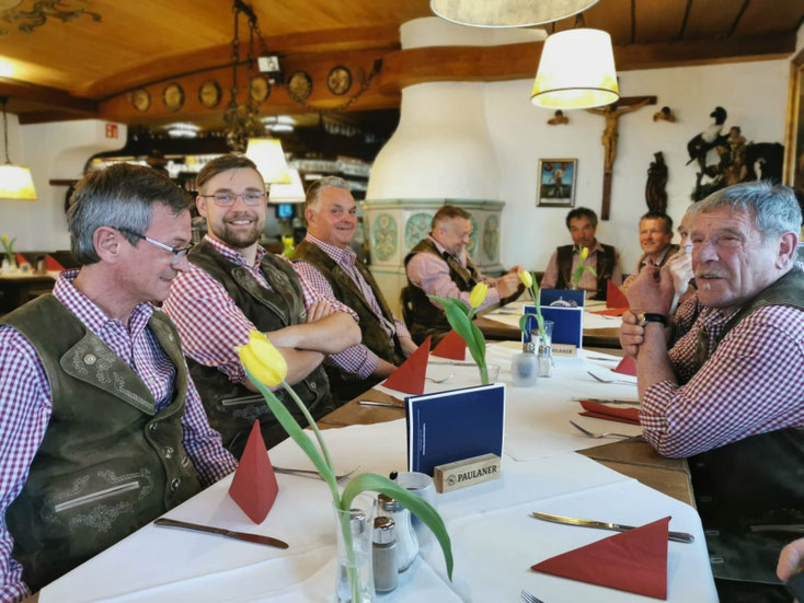 Alpenrose Mittenwald bin Weisswurst essn