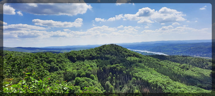 Die Aussicht von der Robert Guillaume Hütte auf dem Beethoven Wanderweg