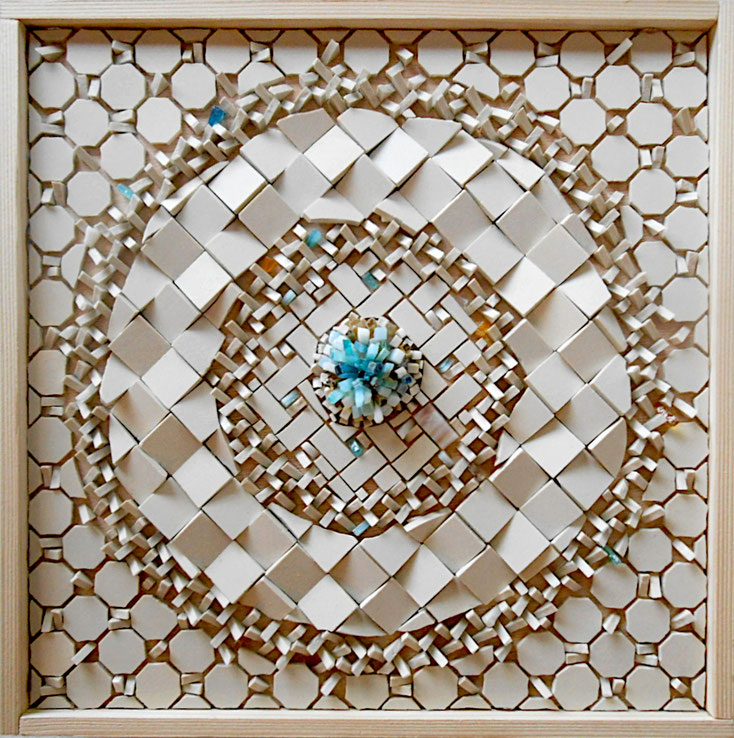 IMPACT AQUATIQUE - Vibration Monochrome - 30x30cm, grès cérame crème, cristaux de verre