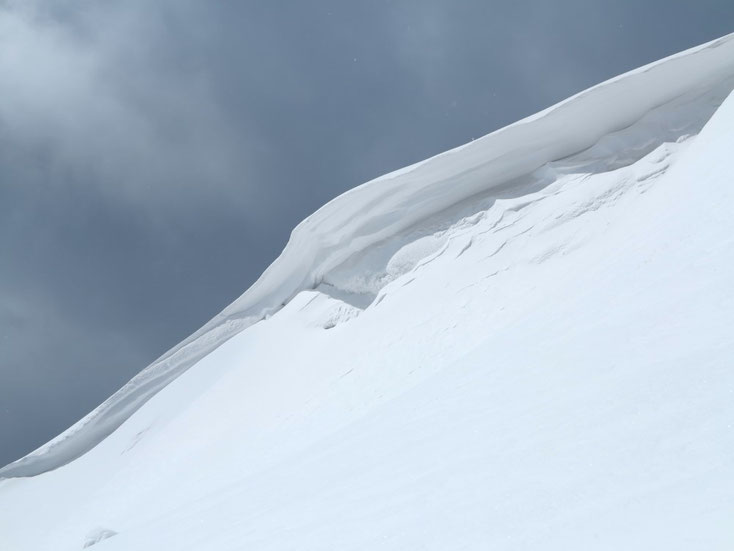 ホッケ山の雪庇