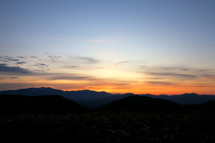 夜明け前のスカイライン白山～経ヶ岳