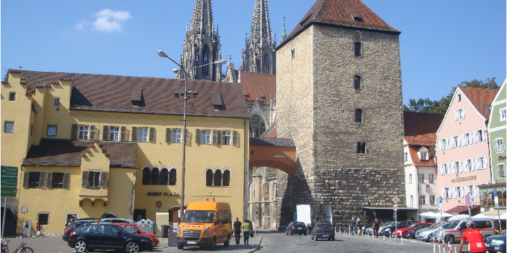 Regensburg-toren-kerk-Duitsland