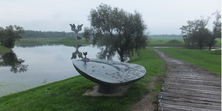 Jasenovac-concentratiekamp-Ustasi-kamp-vlonder-monument-Kroatië