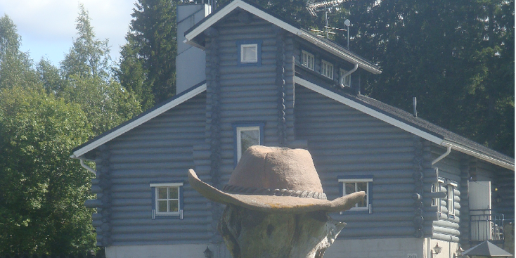 Hattuvaara-helden-huis-museum-Taistelijan-Talo-hoed-Finland