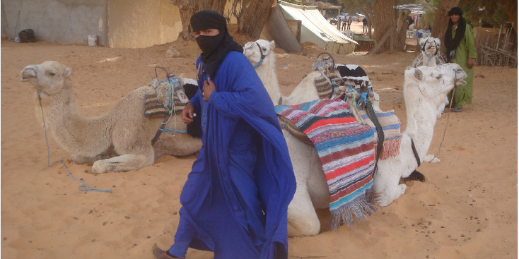 Ksar-Ghilane-bedoeïen-kameel-Sahara-woestijn-oase-Tunesië