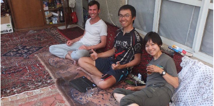 Mashad-Valli-hostel-kleden-Iran
