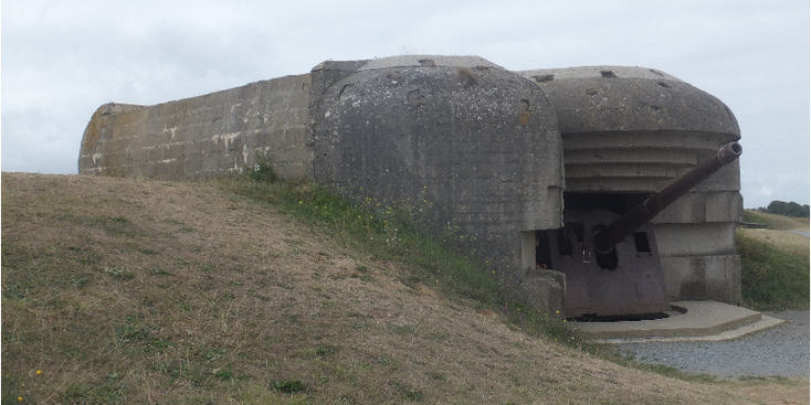 Longues-sur-Mer-kanonnen-invasie-Frankrijk-Normandië-nazi-duitsers-Hitler-Atlantische-Muur