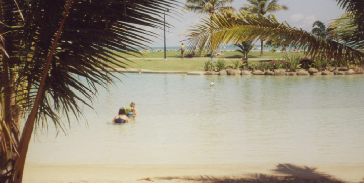 Airlie-Beach-Lagoon-Lagune-swimming-pool-Australia