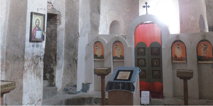 Uplistsikhe-kerk-altaar-Georgië-grotten