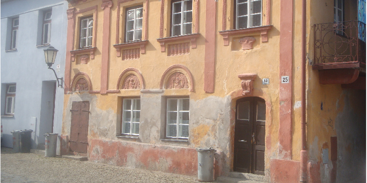 Trebic-Tsjechië-straatleven