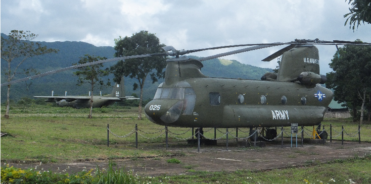 Khe-Sanh-helikopter-leger-militair-fort-basis-DMZ-Vietnam-oorlog