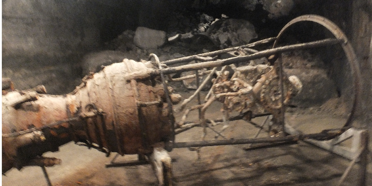 KZ-Lager-Dora-Mittelbau-Nordhausen-concentratiekamp-tunnel-raket-V2-V1-Duitsland
