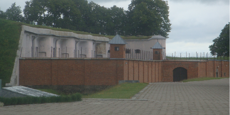 IX-fort-Kaunas-wachttoren-concentratiekamp-monument-gedenkteken-Litouwen