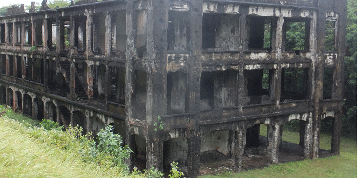 Corregidor-Long-Mile-Topside-Barraks-Baai-van-Manilla-ruïne-barakken-Amerikaanse-basis-Filipijnen