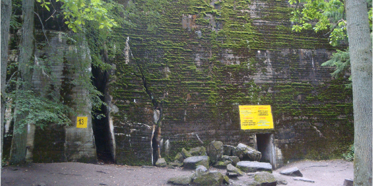 Wolfsschanze-Hitler-bunker-beton-Rastenburg-Pruisen-hoofdkwartier-Polen