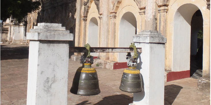 Bagan-gong-poort-tempels-Nyaung-U-Myanmar-Birma