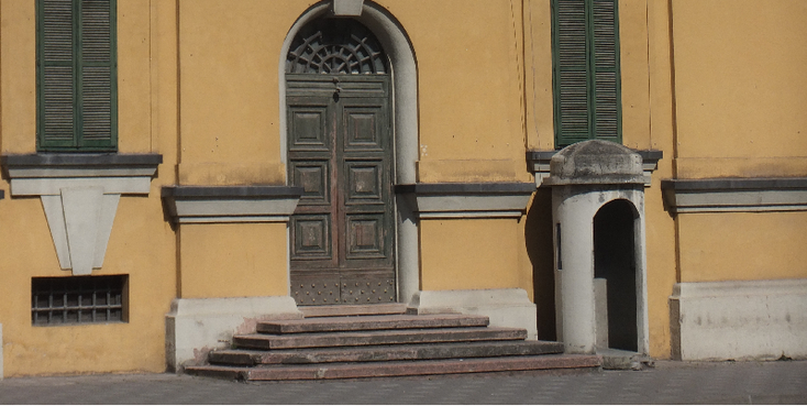 Tirana-Skanderbeg-Albanië-plein-voordeur