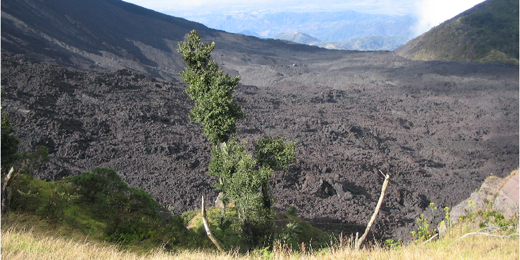 Pacaya-vulkaan-lava-as-Guatemala