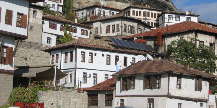 Safranbolu-Ottomaanse-huizen-architectuur-traditioneel-Turkije