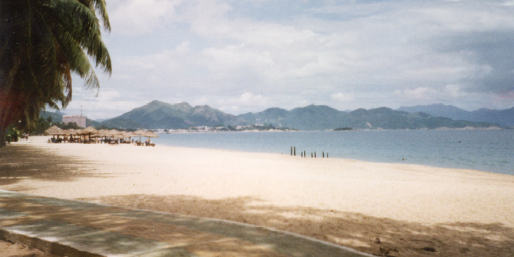 Na-Thrang-Beach-Vietnam