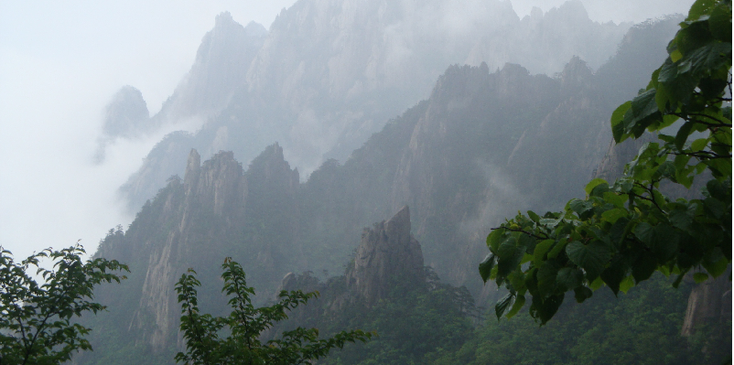 Huangshan-Cloud-Valley-Temple-White-Goose-Ridge-heilige-berg-mist-China